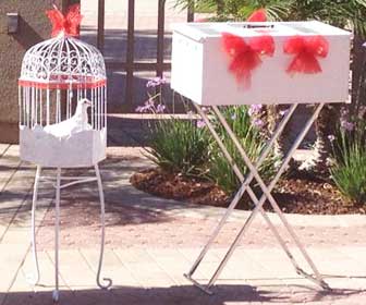 release-white-doves-decorative-cages-by-romeros-white-doves-red-2